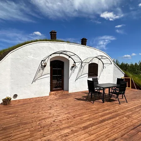 Maersi Koobassaun 캠프장 Kungi