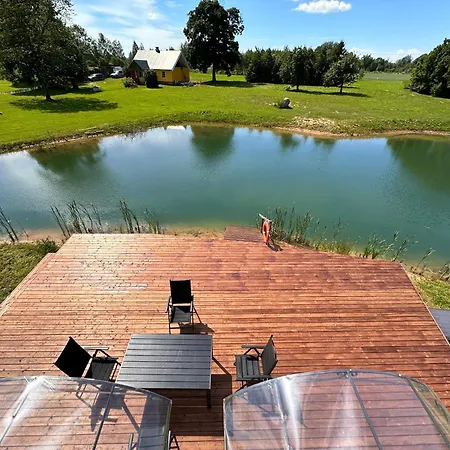 캠프장 Maersi Koobassaun Kungi